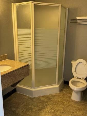 Fairbridge Inn & Suites Ричмонд-Хилл Экстерьер фото